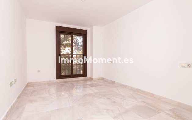 Resale - Apartment - Estepona - New Golden Mile