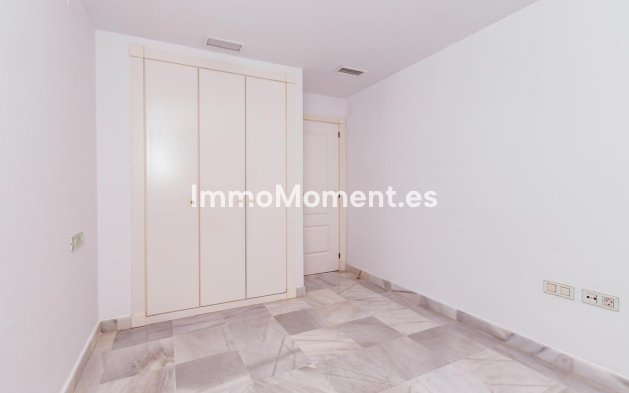 Resale - Apartment - Estepona - New Golden Mile