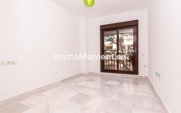 Resale - Apartment - Estepona - New Golden Mile