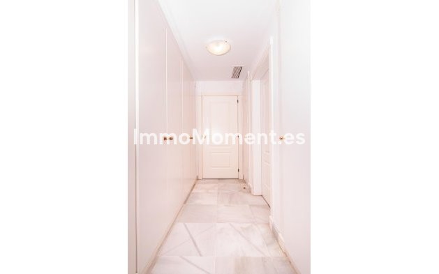 Resale - Apartment - Estepona - New Golden Mile