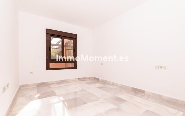 Resale - Apartment - Estepona - New Golden Mile