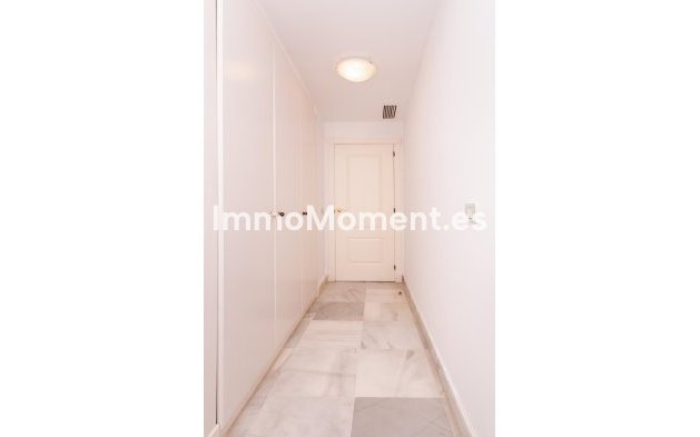 Resale - Apartment - Estepona - New Golden Mile