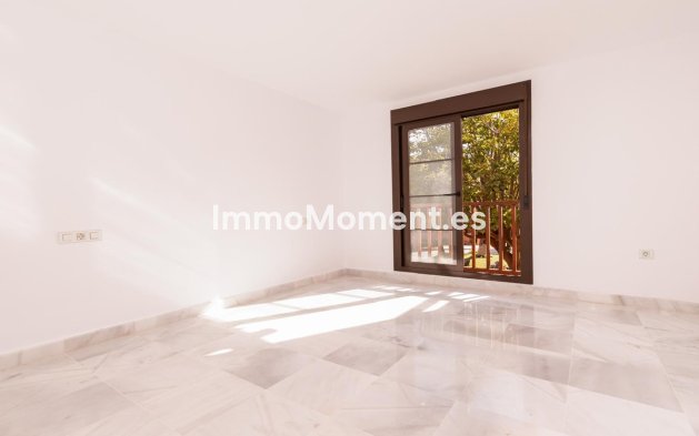 Resale - Apartment - Estepona - New Golden Mile
