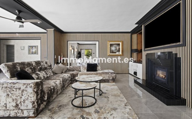 Bestaande woning - Villa - Estepona  - Estepona Centro