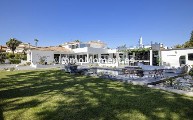 Bestaande woning - Villa - Estepona  - Estepona Centro