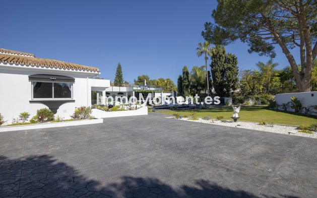 Bestaande woning - Villa - Estepona  - Estepona Centro
