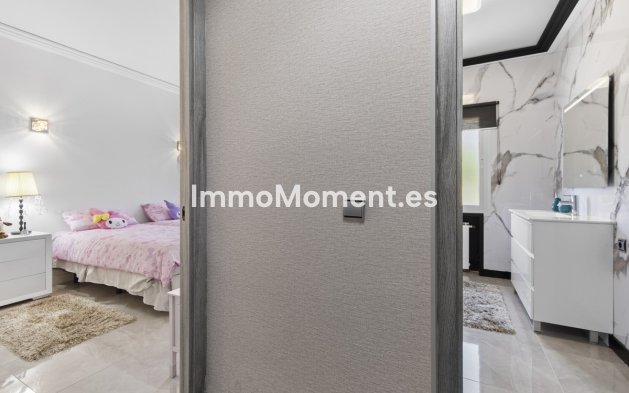 Bestaande woning - Villa - Estepona  - Estepona Centro