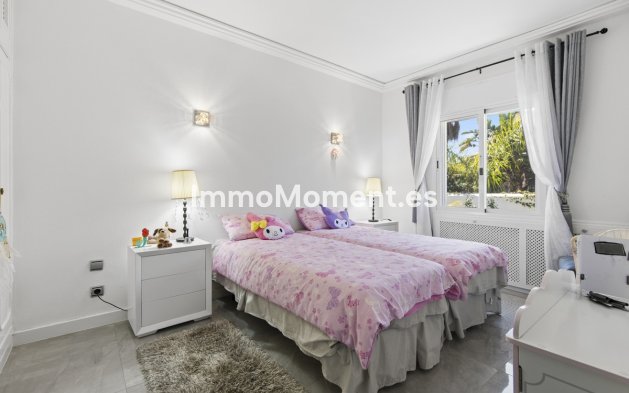 Bestaande woning - Villa - Estepona  - Estepona Centro
