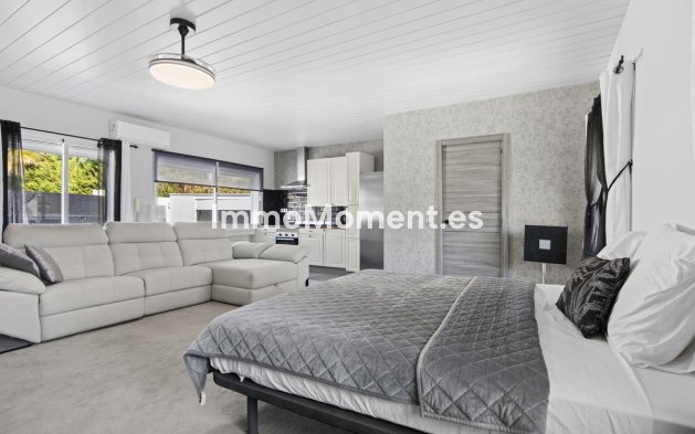 Bestaande woning - Villa - Estepona  - Estepona Centro