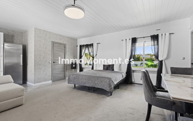 Bestaande woning - Villa - Estepona  - Estepona Centro