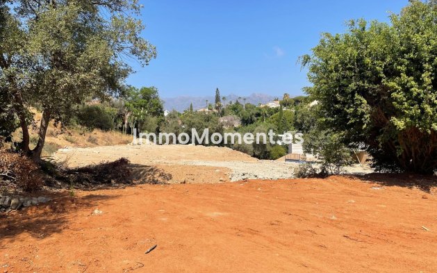 Wiederverkauf - Land - Marbella - El Rosario