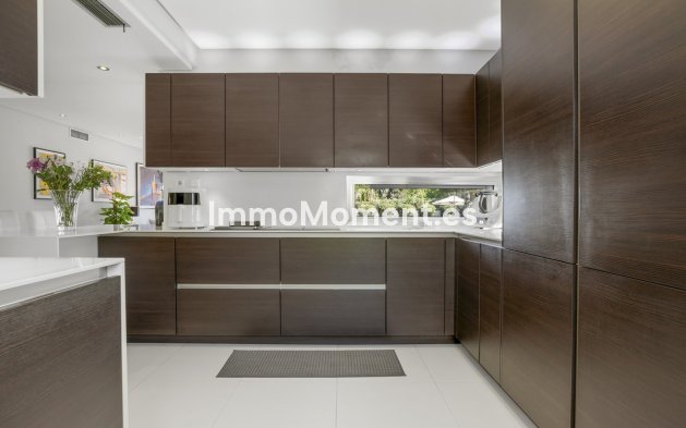 Reventa - Villa - Marbella - Nueva Andalucía