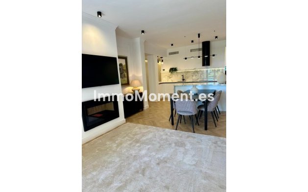 Revente - Appartement - Estepona  - Estepona Centro