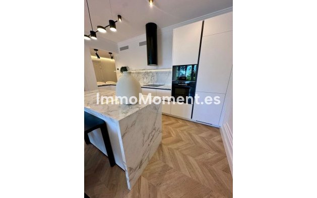 Revente - Appartement - Estepona  - Estepona Centro
