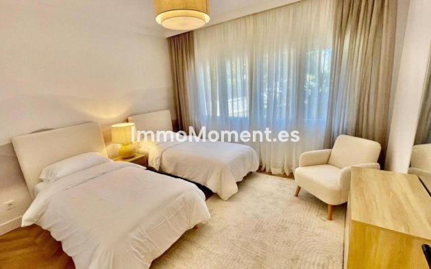 Revente - Appartement - Estepona  - Estepona Centro