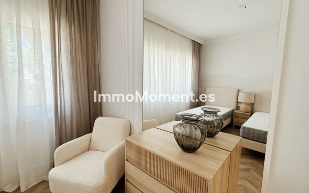 Revente - Appartement - Estepona  - Estepona Centro
