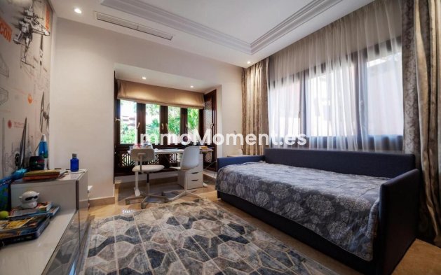 Wiederverkauf - Wohnung - Estepona  - Estepona Centro