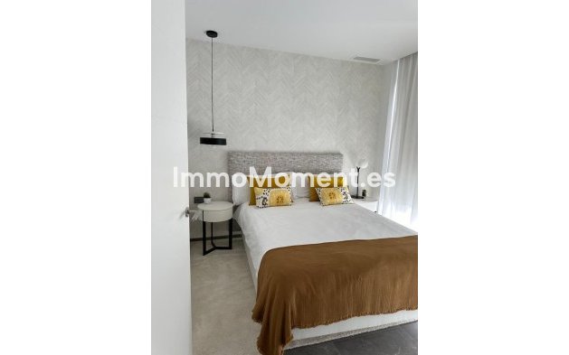 Revente - Villa - Marbella - Puerto Banús