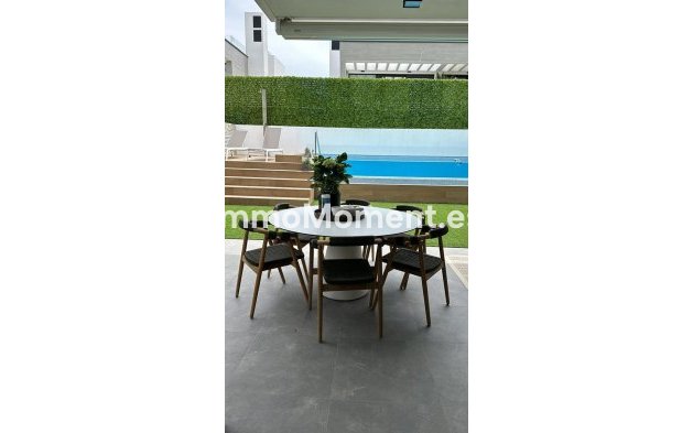 Revente - Villa - Marbella - Puerto Banús