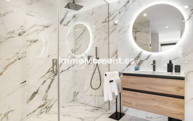 Wiederverkauf - Villa - Marbella - Guadalmina Alta