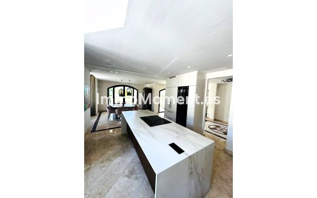 Resale - Villa - Marbella - Marbella Centro