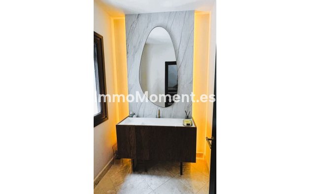 Resale - Villa - Marbella - Marbella Centro