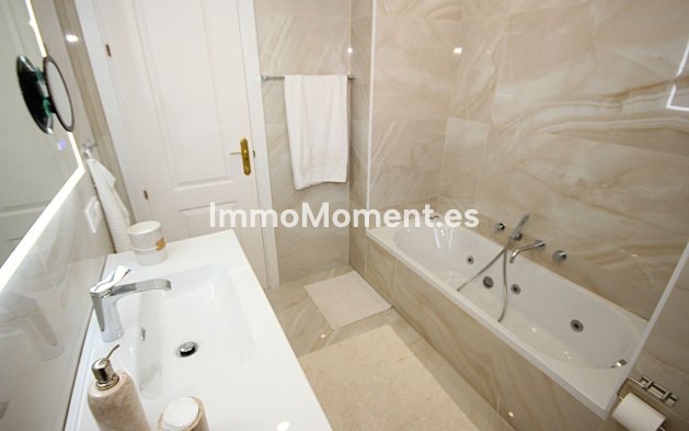 Resale - Apartment - Marbella - Reserva de Marbella