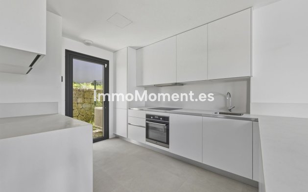 Resale - Villa - Estepona - Atalaya