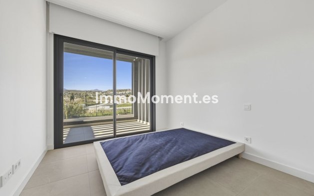 Resale - Villa - Estepona - Atalaya