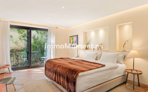 Reventa - Villa - Benahavís - El Madroñal