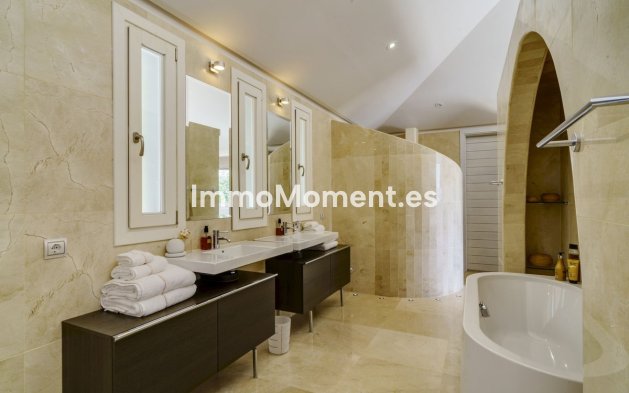 Reventa - Villa - Benahavís - El Madroñal