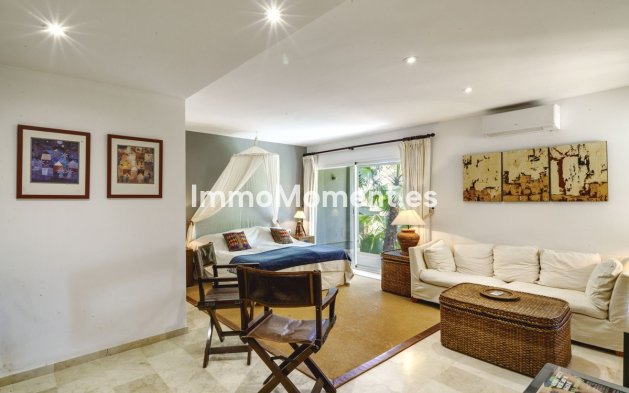 Reventa - Villa - Benahavís - El Madroñal