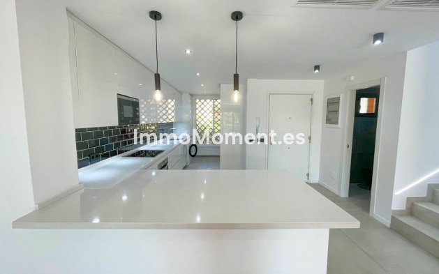 Resale - Townhouse - El Paraiso - New Golden Mile