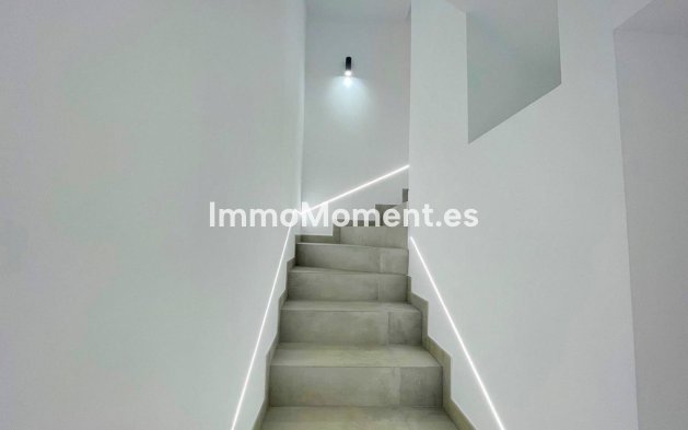 Resale - Townhouse - El Paraiso - New Golden Mile
