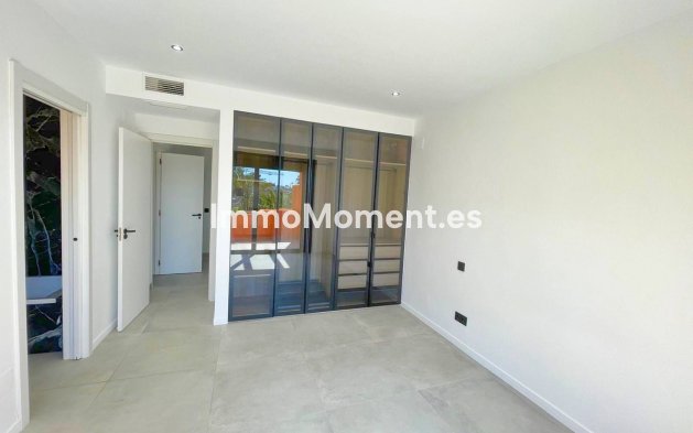 Resale - Townhouse - El Paraiso - New Golden Mile