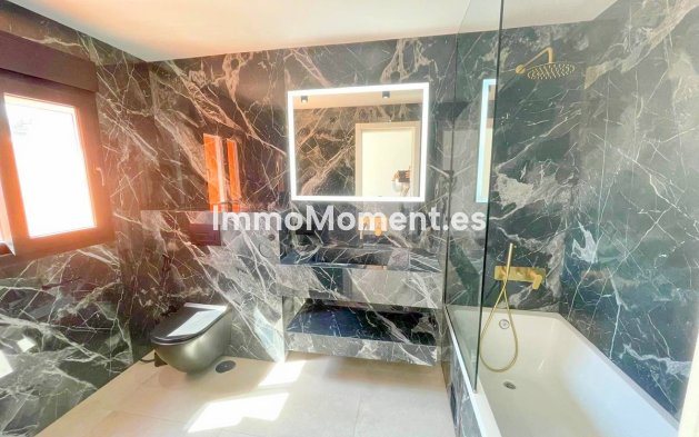 Resale - Townhouse - El Paraiso - New Golden Mile