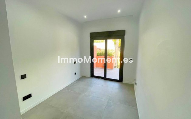 Resale - Townhouse - El Paraiso - New Golden Mile