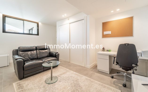 Resale - Villa - Benalmadena - Benalmadena Costa