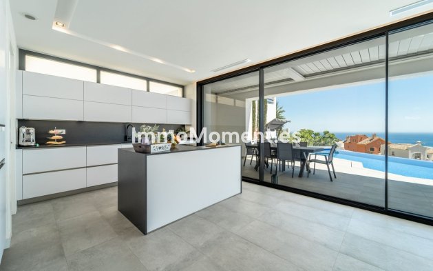 Resale - Villa - Benalmadena - Benalmadena Costa