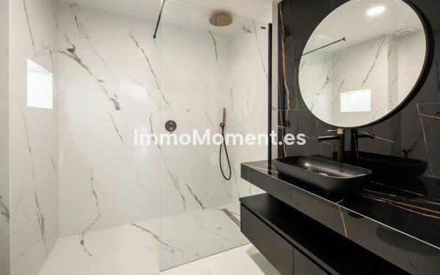 Revente - Appartement - Marbella - Nueva Andalucía