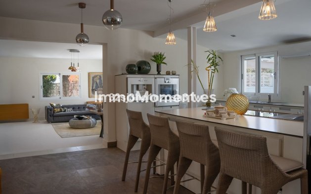 Resale - Villa - Marbella - Guadalmina Alta