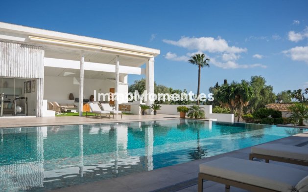 Resale - Villa - Marbella - Guadalmina Alta