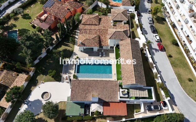 Resale - Villa - Marbella - Guadalmina Alta