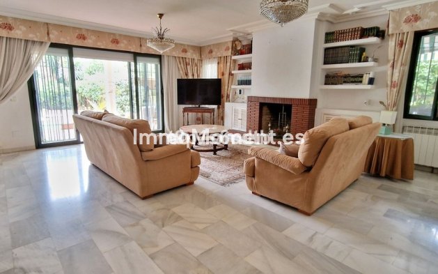 Wiederverkauf - Villa - Marbella - Marbella Centro