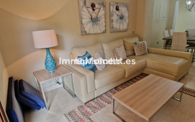 Resale - Apartment - Benahavís - Benahavís Centro