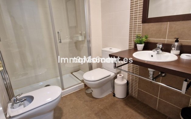 Resale - Apartment - Benahavís - Benahavís Centro