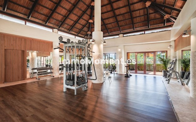 Resale - Apartment - Benahavís - Benahavís Centro