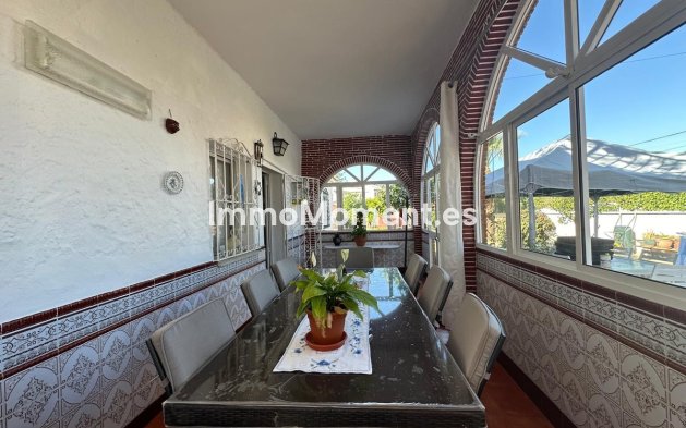 Wiederverkauf - Villa -   Inländisch - Churriana