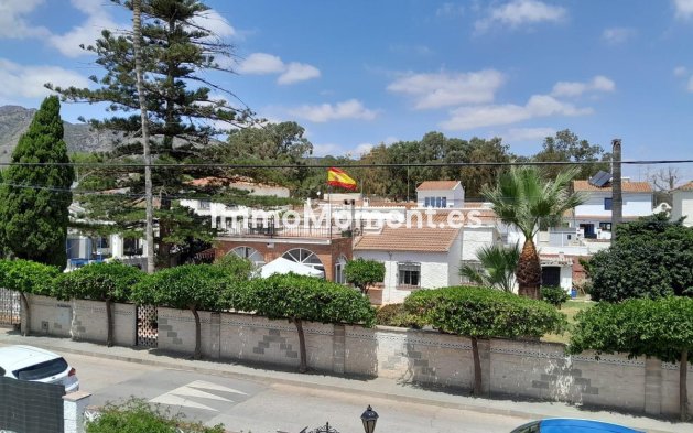 Wiederverkauf - Villa -   Inländisch - Churriana