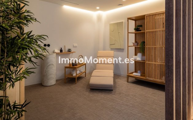 Resale - Villa - El Paraiso - New Golden Mile